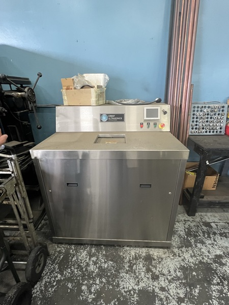 Crest Ultrasonic #F100-1010-C, washer, 10" W x 10" L x 12" H tank, 80 psi, 230 V., 1 phase - Image 1