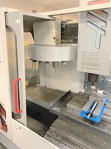 Haas #VF-2, CNC vertical machining center, 30" X, 16" Y, 20" Z, 7500 RPM, 20 automatic tool changer, Cat 40 - Image 3