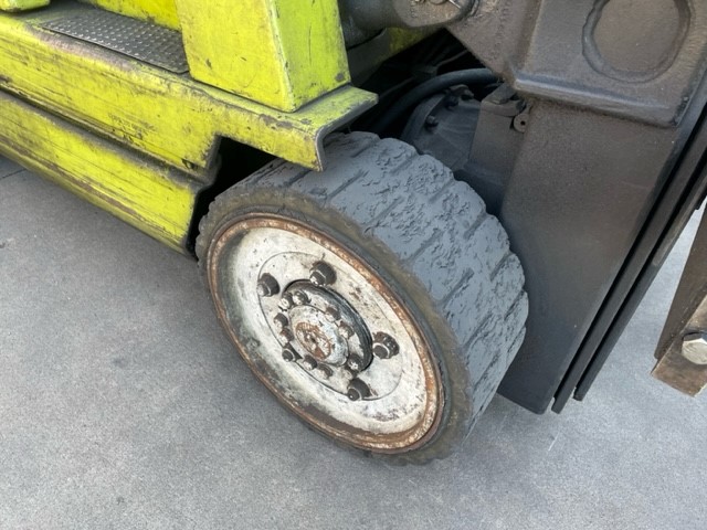 4500 lb. Clark #GCS25MB, Forklift, 6400 hours - Image 6