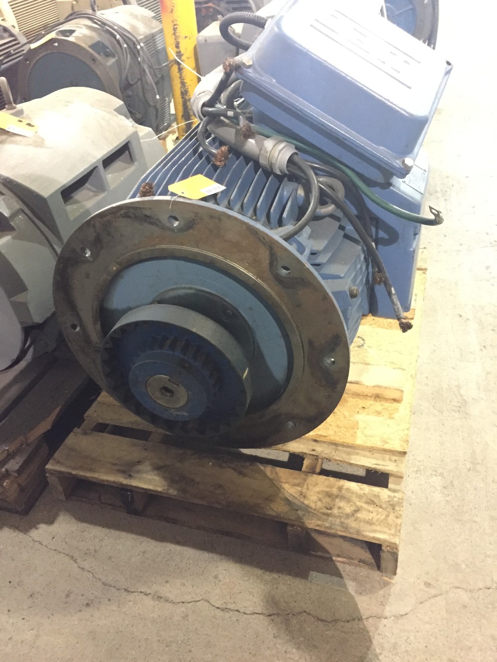 200 HP 1785 RPM WEG, Frame 504/5TSD, 460 Volts 1080-4148-09 Atlas Copco WP895 - Image 2