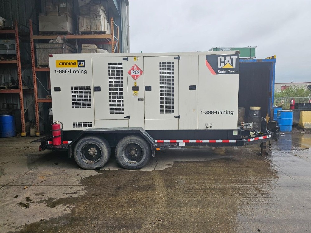 230 KW Caterpillar #XQ230, standby diesel generator, 347/600 Volts, 15986 hours, 2008 - Image 4