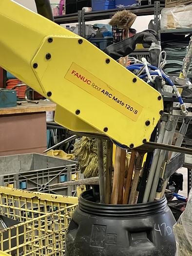 Fanuc, ArcMate 120iB, 6-Axis robot w/R-J3iB controller, 20 kG, 1667mm reach, 2005, #104978 - Image 3