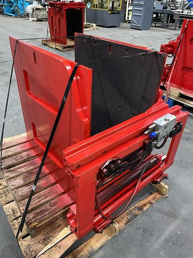 Bolzoni Auramo #LS14J7A, 2500 lb. capacity carton clamp, 48" width, 2300 psi, 2015 - Image 4