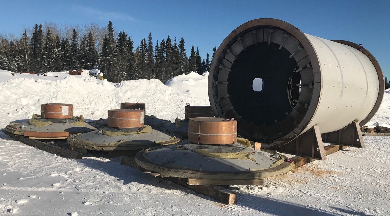 10.5' x 18.5' Outotec Ball mill with 1000 HP, cast mill heads, unused surplus (2 available) - Image 1