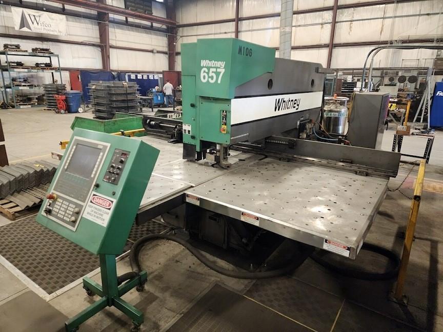 40 Ton, Whitney #657, hydraulic CNC punch, 130 amp plasma, 2012 - Image 1