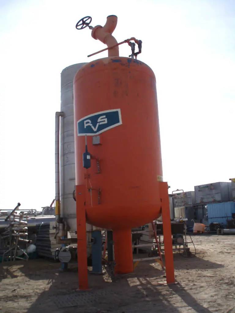 1165 gallon Refrigeration Valves and Systems Corp., Oil Scrubber Tank, 60" diameter x 7' 2" L Tank, 1995 - Image 4