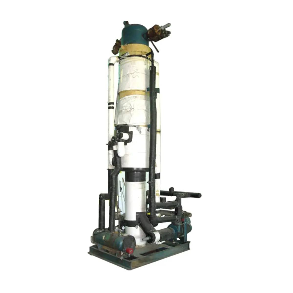 222 gallons, RVS, Recirculating System, 24" diameter x 10' 5" H tank, 20 GPM pump, 2/3 HP motors, 1999 - Image 1
