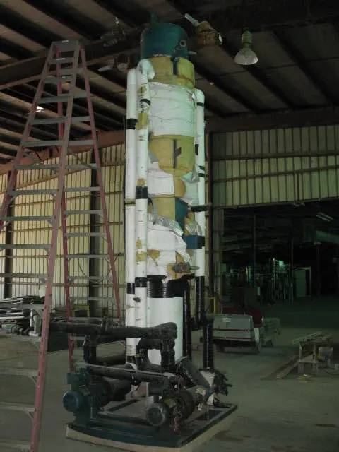 222 gallons, RVS, Recirculating System, 24" diameter x 10' 5" H tank, 20 GPM pump, 2/3 HP motors, 1999 - Image 3