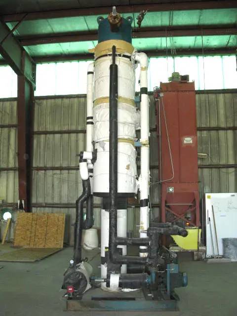 222 gallons, RVS, Recirculating System, 24" diameter x 10' 5" H tank, 20 GPM pump, 2/3 HP motors, 1999 - Image 7