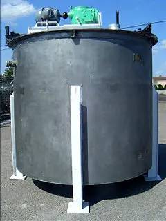 1600 gallon Graver Tank & Mfg. Co., Inc., Inner Dimpled Jacket Stainless Steel Mixing Tank, 5' 9" straight - Image 4