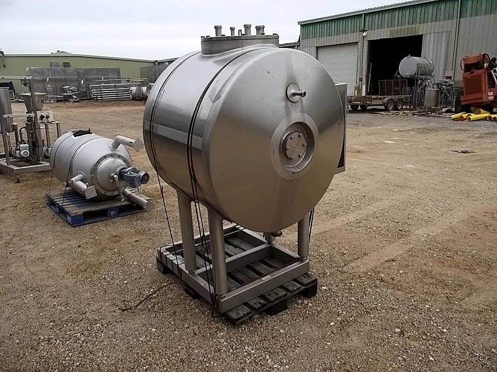 150 gallon Alfa-Laval Aseptic Stainless Steel Tank, vertical, S/N 31802-353 - Image 5