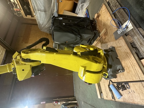 Fanuc, R-2000iA/210, robot with R-J3iB controller & teach pendant, 210 Kg, 2006 - Image 5