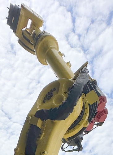 Fanuc, R-2000iA/210, robot with R-J3iB controller & teach pendant, 210 Kg, 2006 - Image 7