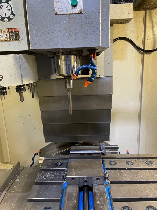 Southwestern Industries #Trak-LPM, 16 automatic tool changer, 31" X, 18.5" Y, 21" Z, 8000 RPM, #40, 15 HP - Image 3