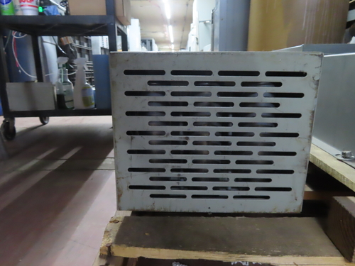 3 KVA General Electric, voltage stabilizer 9T91B7193, 95-130X175-235x190-260 Volts - Image 5