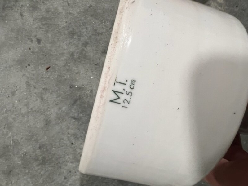 5.5" Ceramic, Stainless Steel Check Valve, 1/2" bottom outlet - Image 4