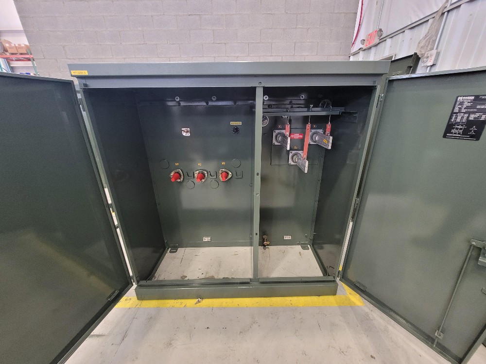 2000 KVA 23000 Delta Primary, 480 Delta Secondary, 3 phase, Padmount Transformer - Image 2