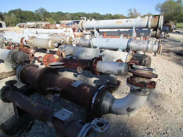 133 sq.ft., 150 psi shell, Rubicon, vertical exchanger, 50 psi tube, 14" diameter x 6' 0" F/F, 366 deg. F. - Image 3