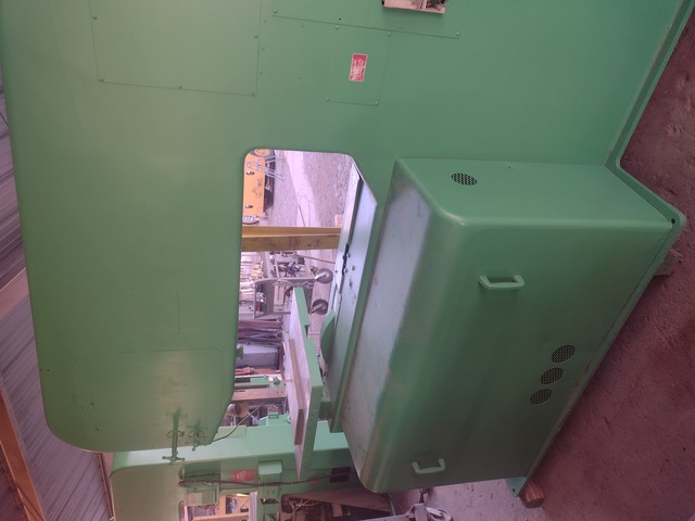 60" x 13" DoAll #6013-2, vertical bandsaw, deep throat, 3 wheel, variable speed - Image 2