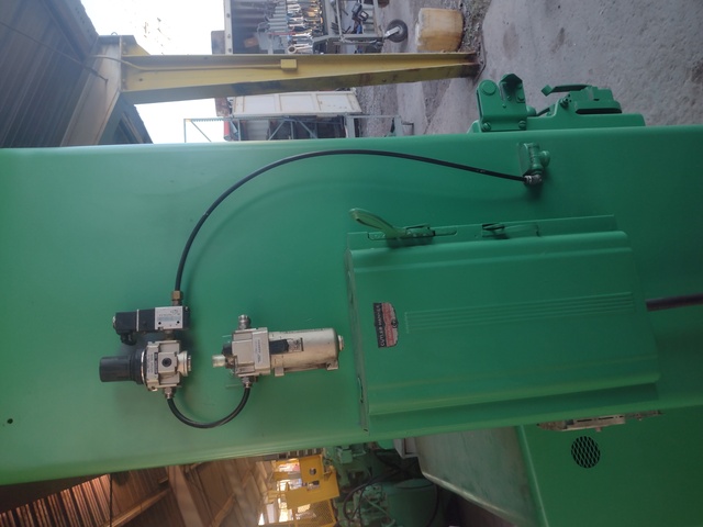 60" x 13" DoAll #6013-2, vertical bandsaw, deep throat, 3 wheel, variable speed - Image 3
