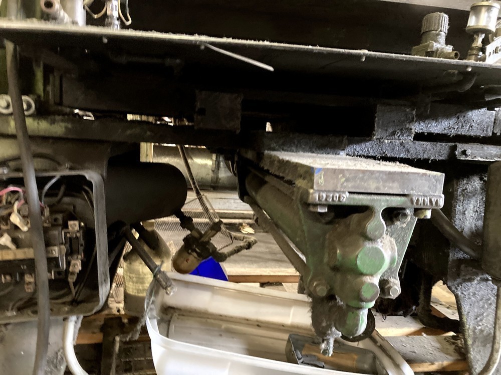 Clair Manufacturing #203, automatic polishing machine, 36" wide buffer, 10 HP spindle drive - Image 6