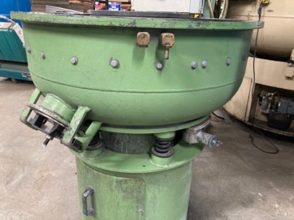 Rosler #R-125, 3 cu.ft. vibratory tumbling barrel with good controls, like new, 1993 - Image 3