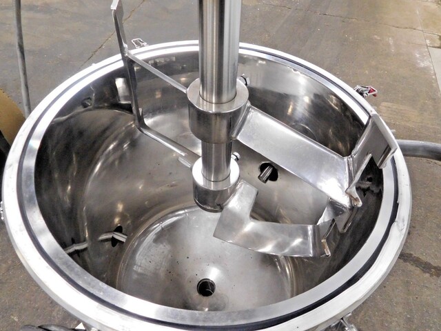 100 liter Ann Tsung Machinery, Stainless tank w/2 HP agitator, 20" dia x 21" straight side - Image 2