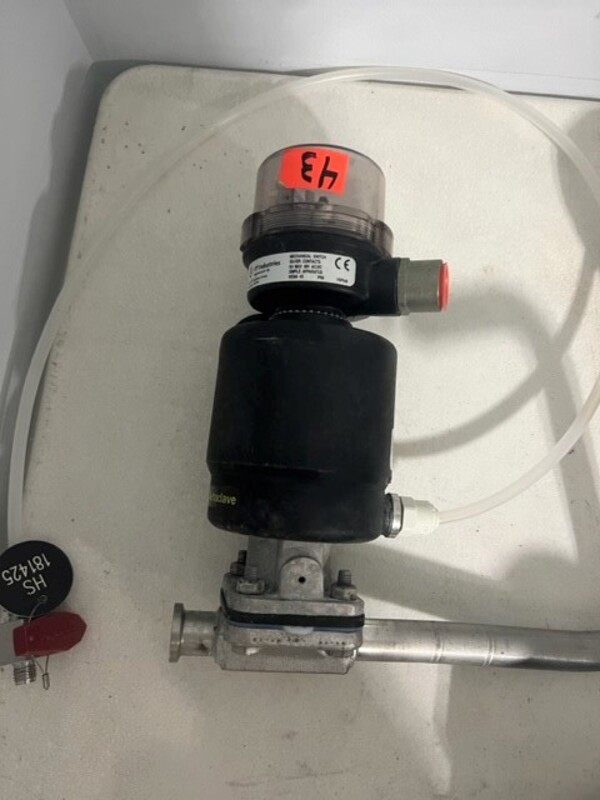 0.75" ITT #AP0759, Diaphragm Valve, 90 psi, max PTFE w/ Mechanical Switch - Image 1