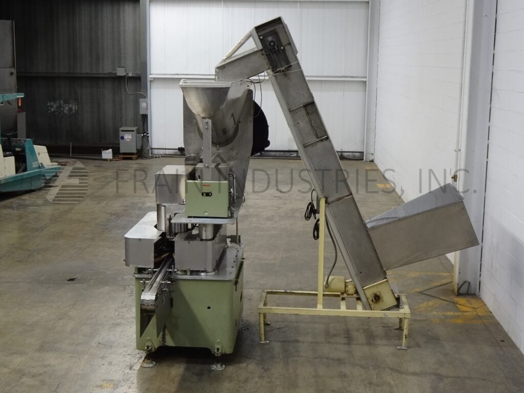 Resina #U40-806, automatic, 4 station 8 spindle, capper rated from 20-300 containers per minute, control - Image 4