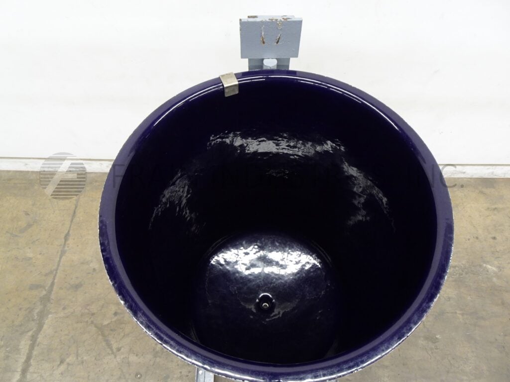 200 gallon Stainless Steel glass lined tank, 35" dia. x 48" straight wall, dish bottom, mounted on painted - Image 2