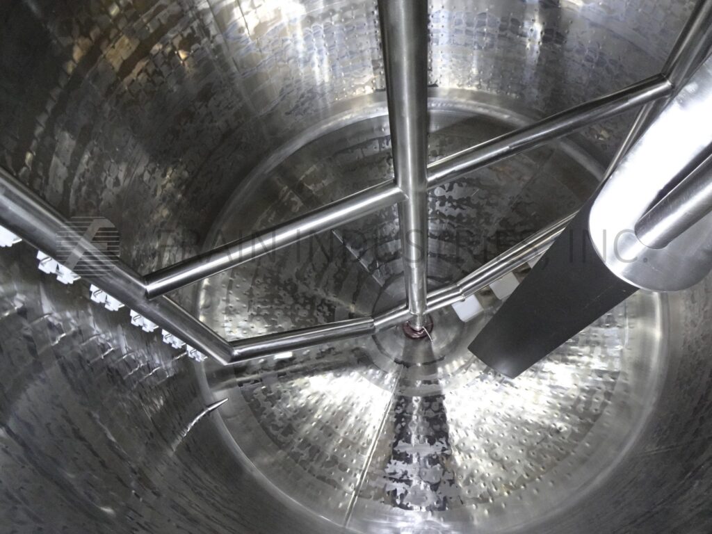 3000 gallon DCI, Stainless Steel jacketed process tank, 96" dia. x 120" deep, 89" straight wall, flip up - Image 2
