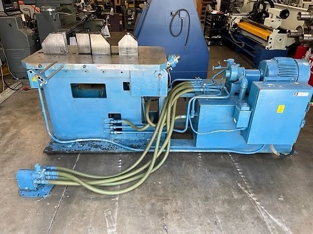 25 Ton, Richards Multiform #BBC, horizontal press brake, 8" x1/2" capacity, 4" stroke, 9-18 SPM, foot pedal - Image 3