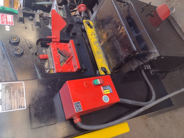 Uni-Hydro #42-14-SLS, ironworker, 42 ton, S/N 3P630X - Image 2