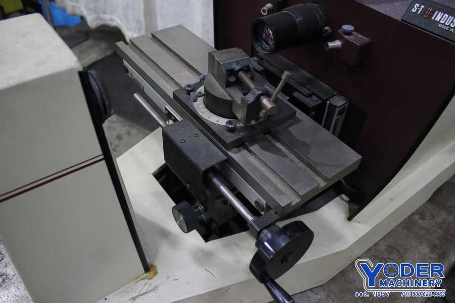 14" Scherr-Tumico #20-3600, bench top comparator, 10" x4" table area, 1992, #76146 - Image 5