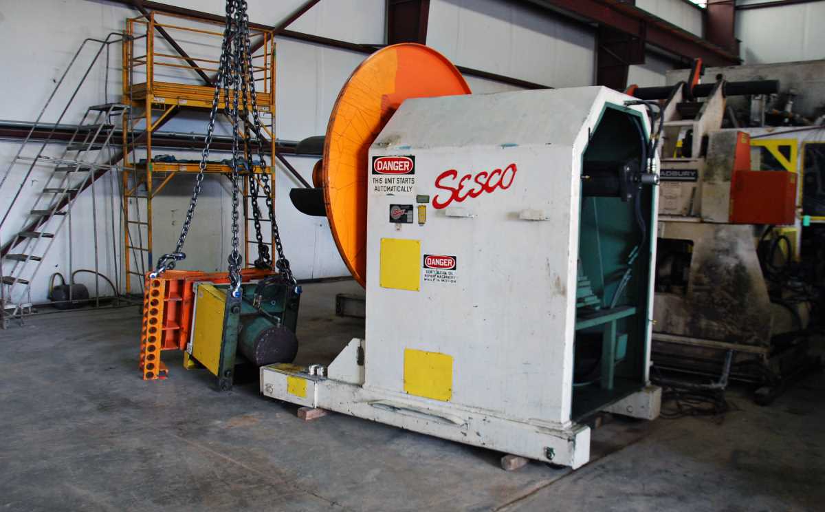 30000 lb. Sesco #55-536, coil reel & car, 36" width, 72" outside dimensions, 24" ID, 3-arm hydraulic - Image 5