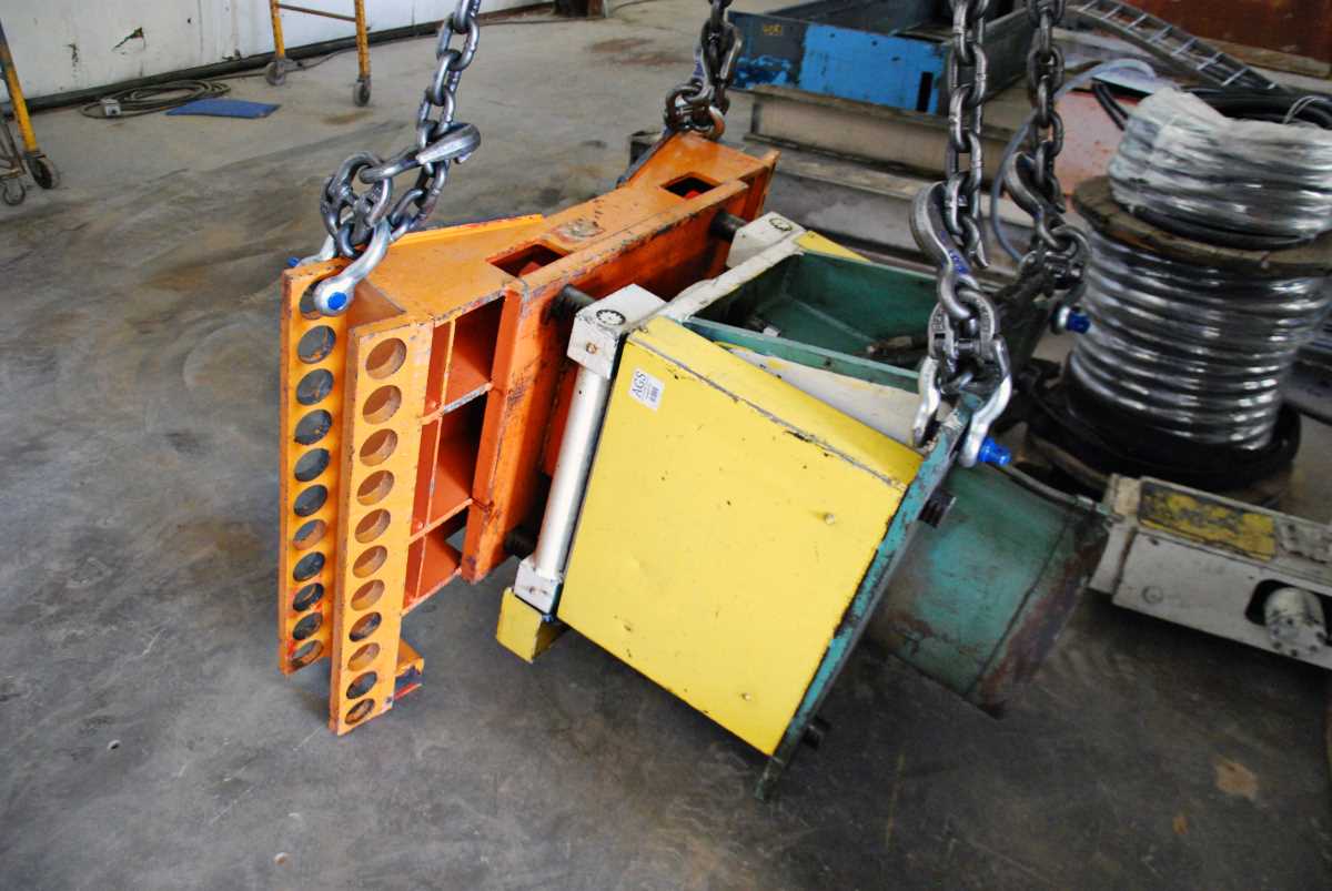 30000 lb. Sesco #55-536, coil reel & car, 36" width, 72" outside dimensions, 24" ID, 3-arm hydraulic - Image 10