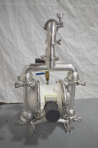 Nomad #NO4-5020-03P, pneumatic diaphragm pump, Stainless Steel, inlet/outlet hoses - Image 4