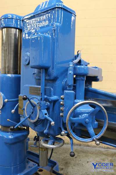 3' -11" Cincinnati Bickford, radial arm drill, power elevation & clamping, 5 HP, #70876 - Image 4