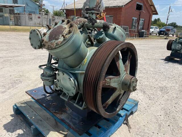 Grasso #RC-211, 2-Cylinder Bare Reciprocating Compressor, 1000 max RPM, 305 psig, 1993 - Image 8
