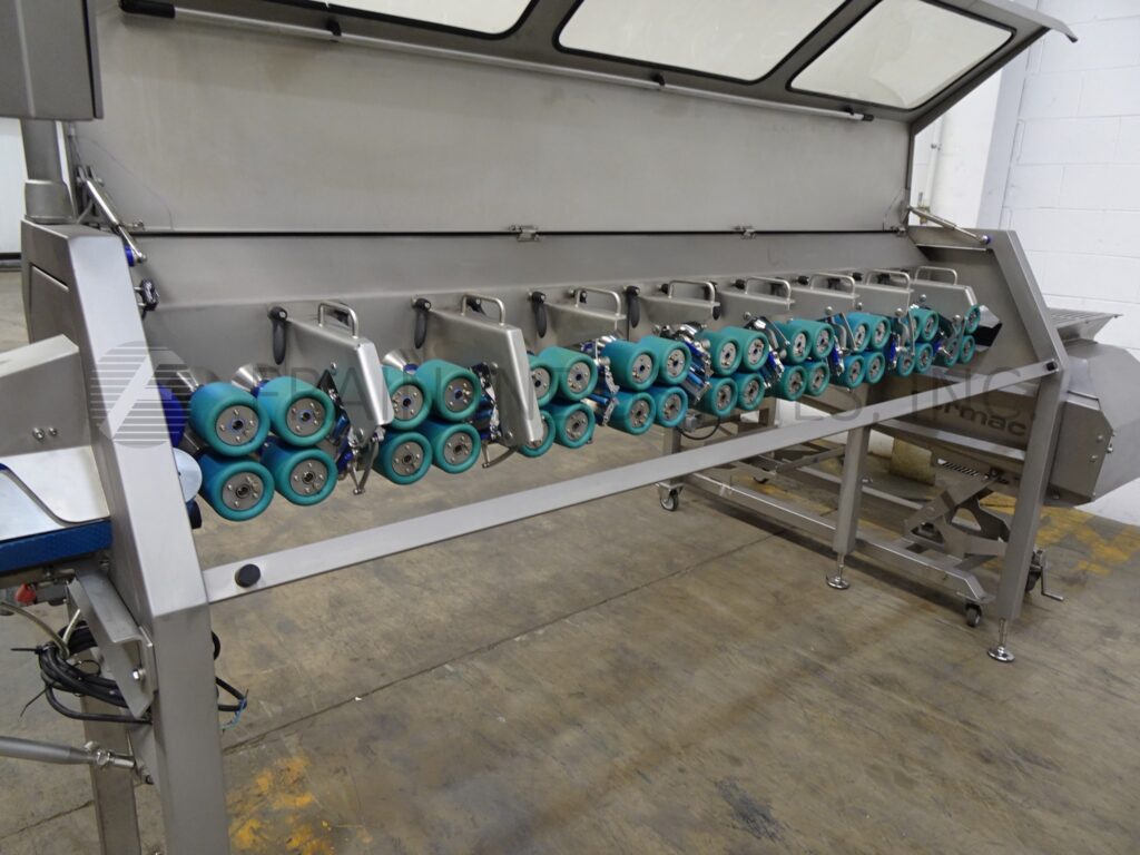 Sormac #WOS-1A/UP-8000, peeler, topper & segmentor, 75-85 pieces/minute, swing arm controller, mounted on - Image 2