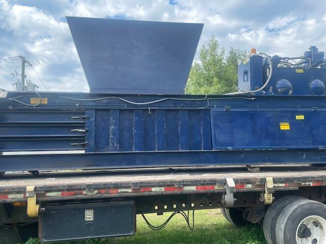 International Baler #NA-1296, 44" x 36" x 72" baler, 40" opening, 42" x 60" bale, 8 HP - Image 2