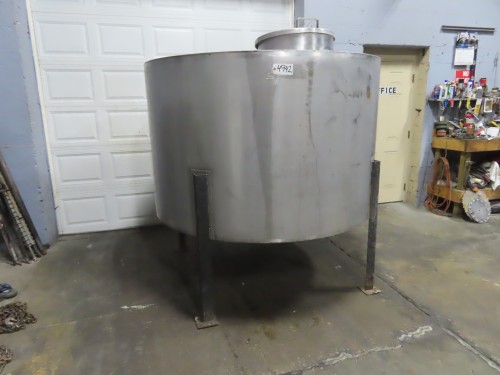 900 gallon Stainless Steel vertical tank with cone bottom, 75.5" dia. x 48" straight wall - Image 1