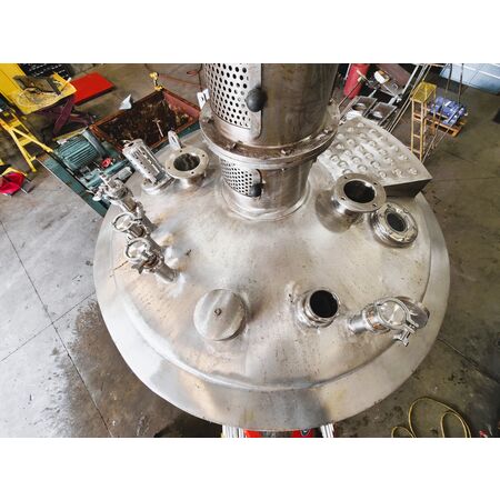 528 gallon Food & BioTech, Stainless Sanitary Jacketed Insulated Mix Tank w/Agitator, 59" inside diameter - Image 1