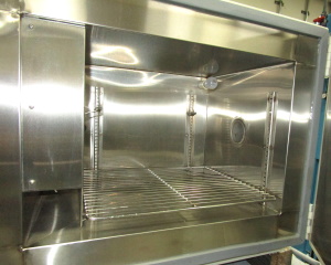 20" width x 18" D x 16" H Associated #BHD-403, -17° to 177°, bench top chamber, 220 V., 1-phase, 21 Amps - Image 2