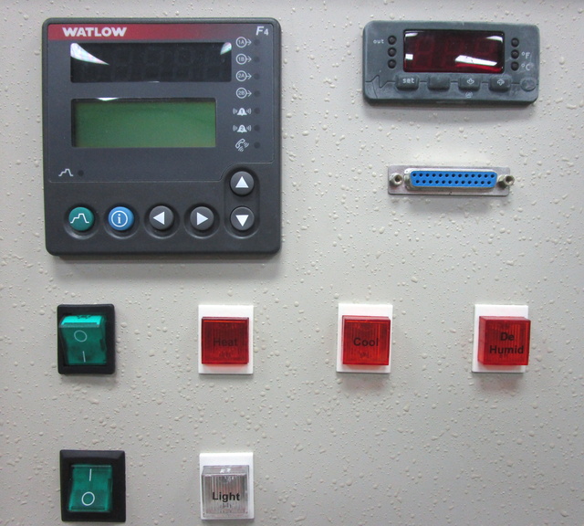 20" width x 18" D x 16" H Associated #BHD-403, -17° to 177°, bench top chamber, 220 V., 1-phase, 21 Amps - Image 3