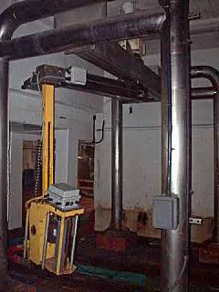 Pallet Stretch Wrap Machine, 5' rotating arm radius, 2' 7" L x 1' width x 7' 3-1/2" H overall roll assembly - Image 3