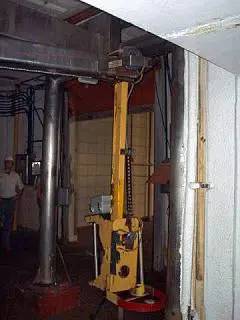 Pallet Stretch Wrap Machine, 5' rotating arm radius, 2' 7" L x 1' width x 7' 3-1/2" H overall roll assembly - Image 4