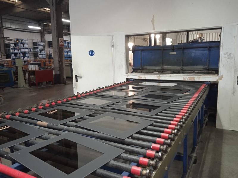 Efco #EF-1540-R-L, Flat Tempering Furnace, 1500 mm x 4000 mm glass size, 4-19 mm glass thickness, 1995 - Image 2