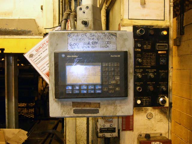 200 Ton, Pacific #200-D8-48-96, Straight Side Hydraulic Press, 24" stroke, 36" daylight, 1992 - Image 4