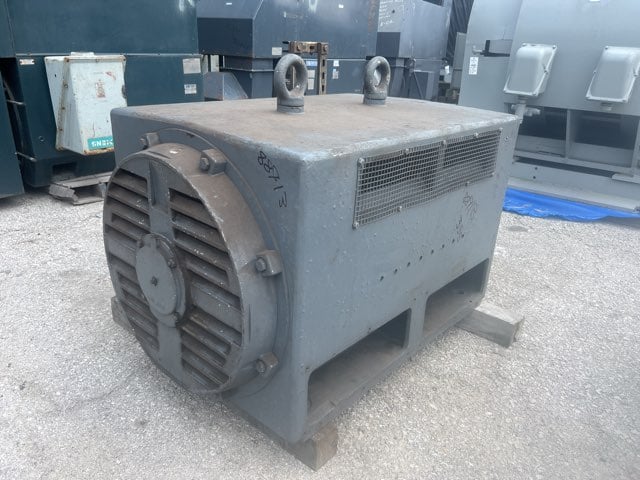 700 HP 1200 RPM Toshiba, Frame 355LL, Drip-Proof Ball Bearing, 2300/4160 Volts - Image 1